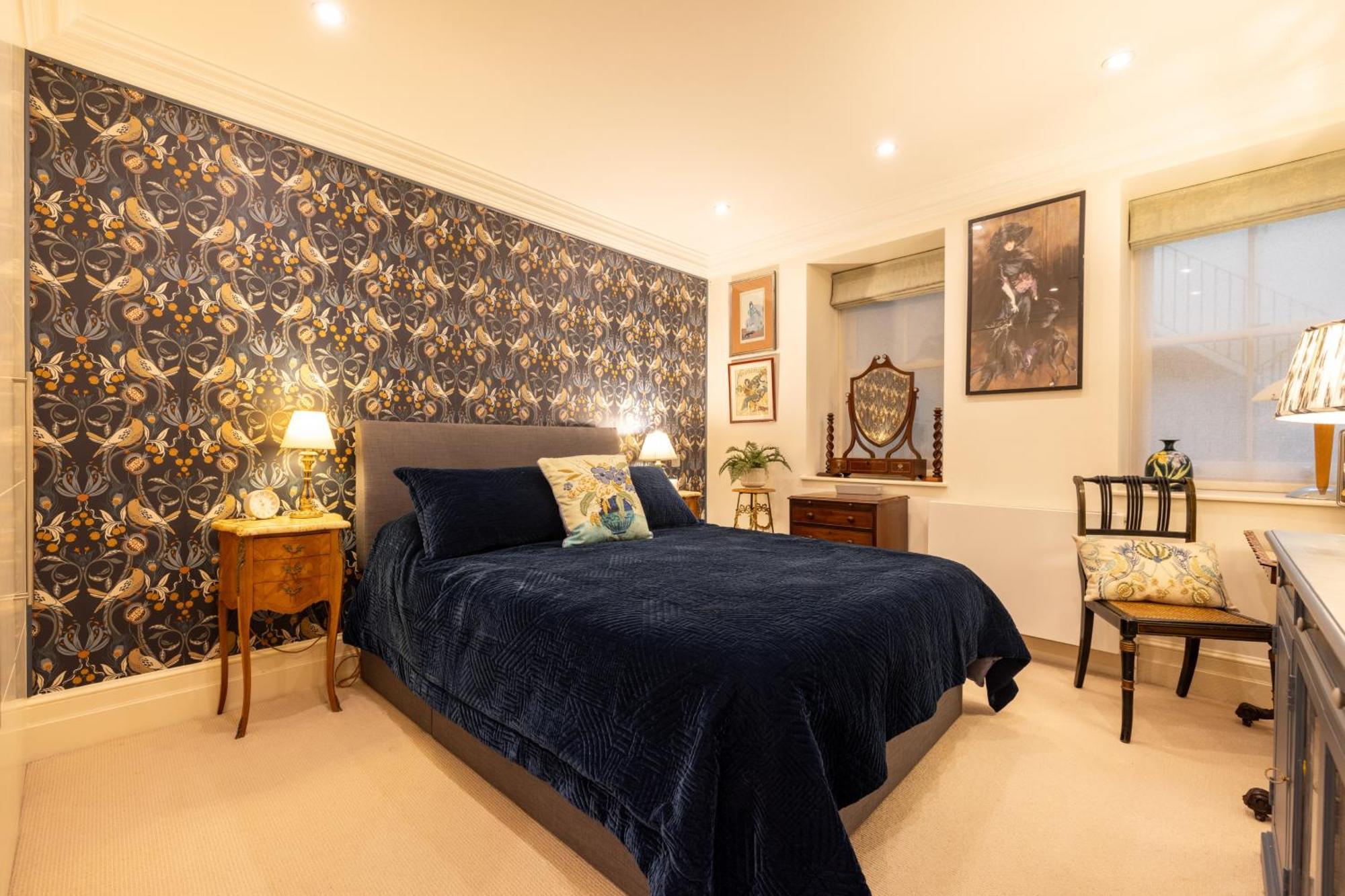Paddington 7-bed 13-guest Massive House W Patio * Londen