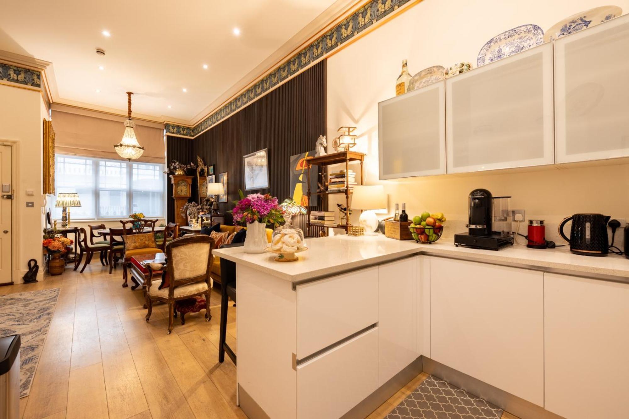 Paddington 7-bed 13-guest Massive House W Patio Appartement