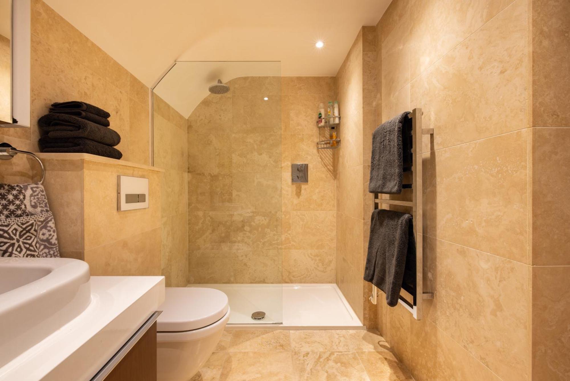 Paddington 7-bed 13-guest Massive House W Patio Apartamento Londres